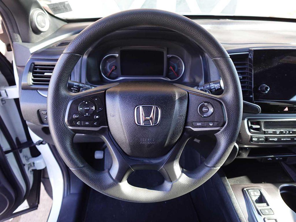 used 2022 Honda Pilot car, priced at $27,695