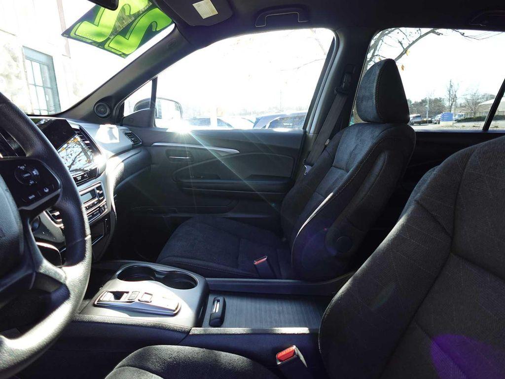 used 2022 Honda Pilot car, priced at $27,695