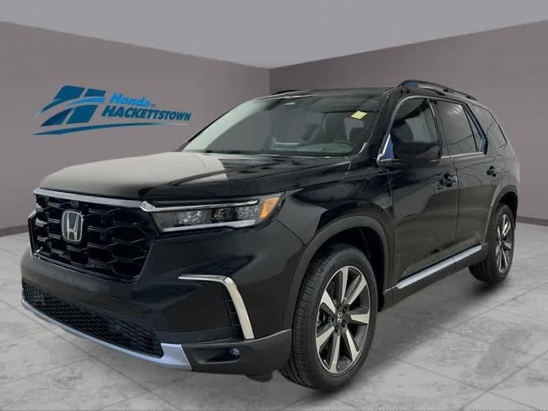 new 2025 Honda Pilot car, priced at $55,260