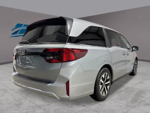 new 2026 Honda Odyssey car, priced at $44,290