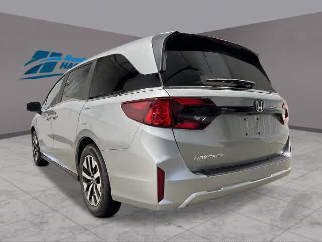 new 2026 Honda Odyssey car, priced at $44,290