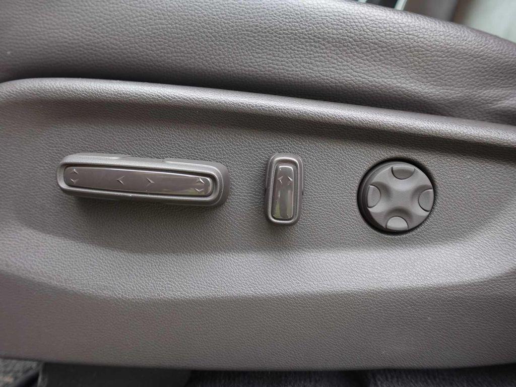 used 2024 Honda Odyssey car, priced at $33,698