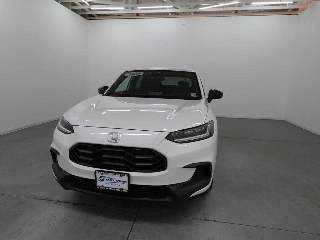 used 2025 Honda HR-V car, priced at $25,495