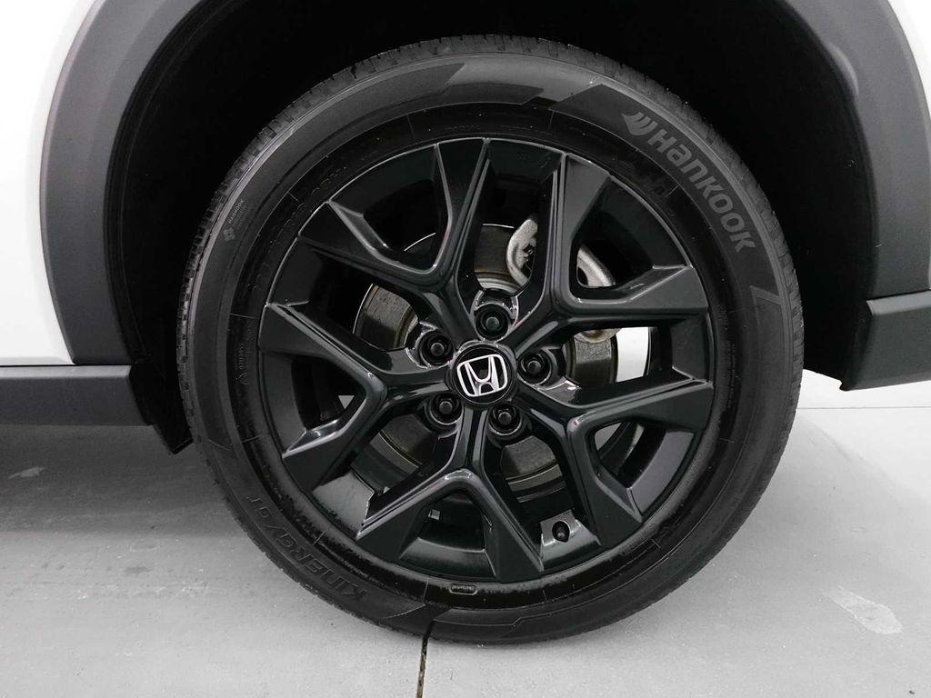 used 2025 Honda HR-V car, priced at $25,495