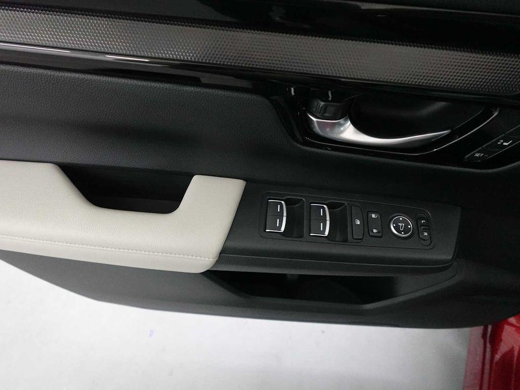 used 2024 Honda CR-V car, priced at $33,684