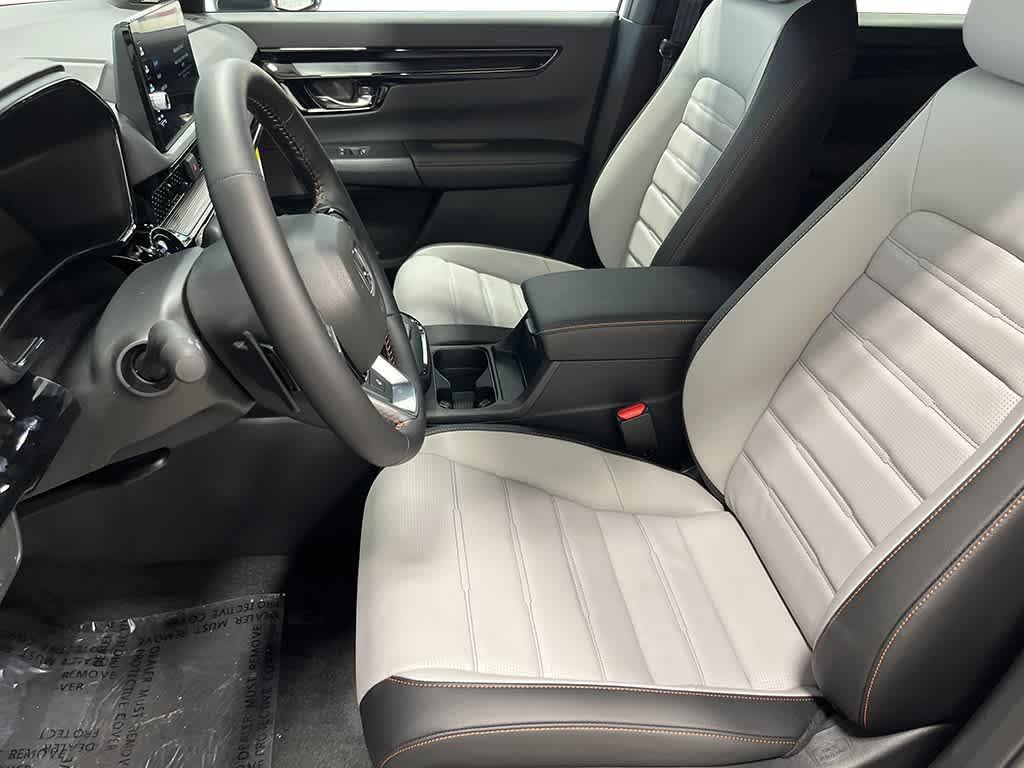 new 2026 Honda CR-V Hybrid car, priced at $44,155
