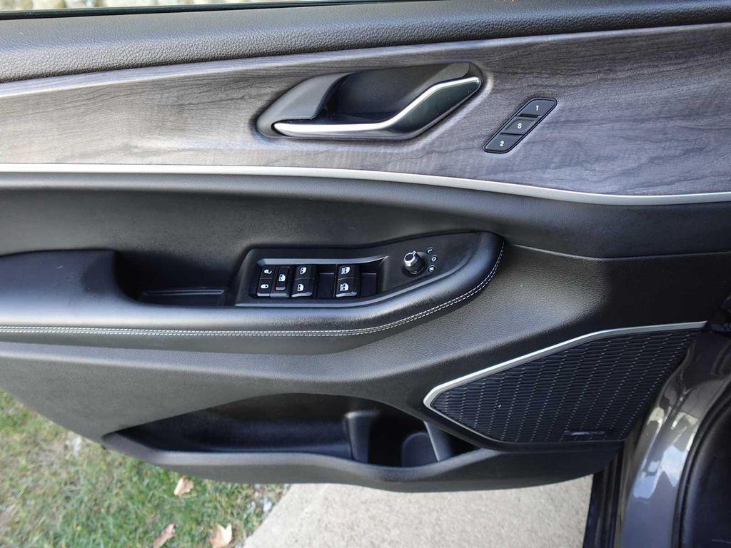 used 2021 Jeep Grand Cherokee L car, priced at $18,885