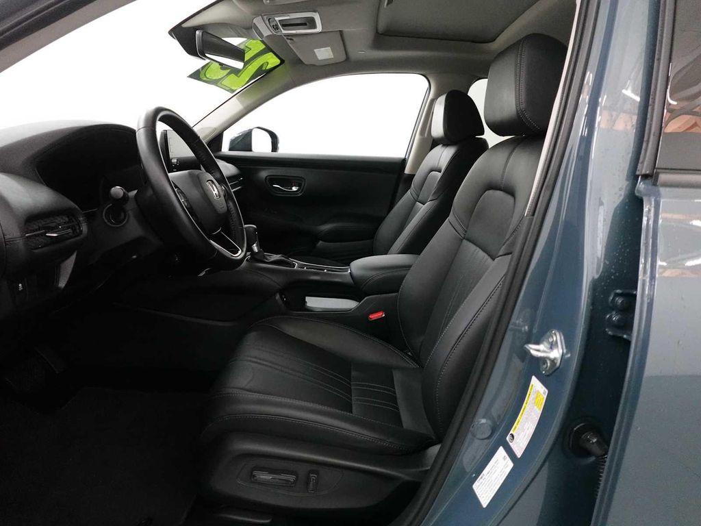used 2025 Honda HR-V car, priced at $27,995