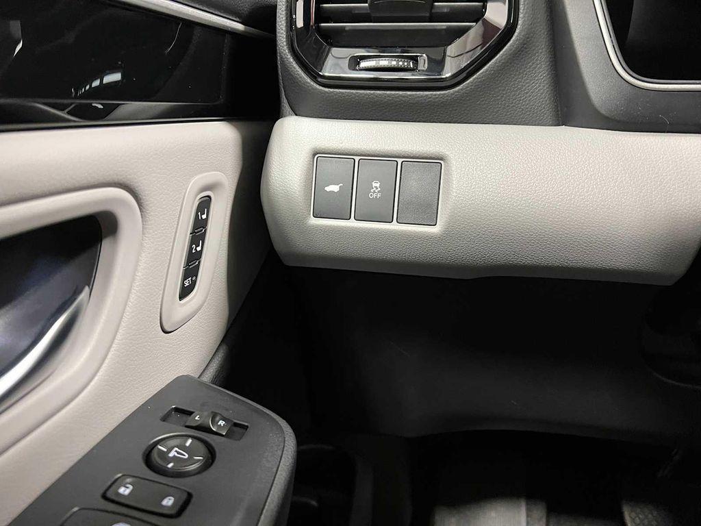 new 2025 Honda Pilot car, priced at $51,095