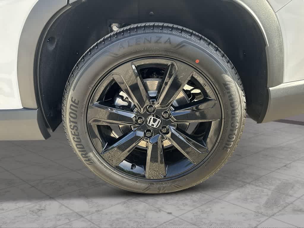 new 2025 Honda Pilot car, priced at $56,530