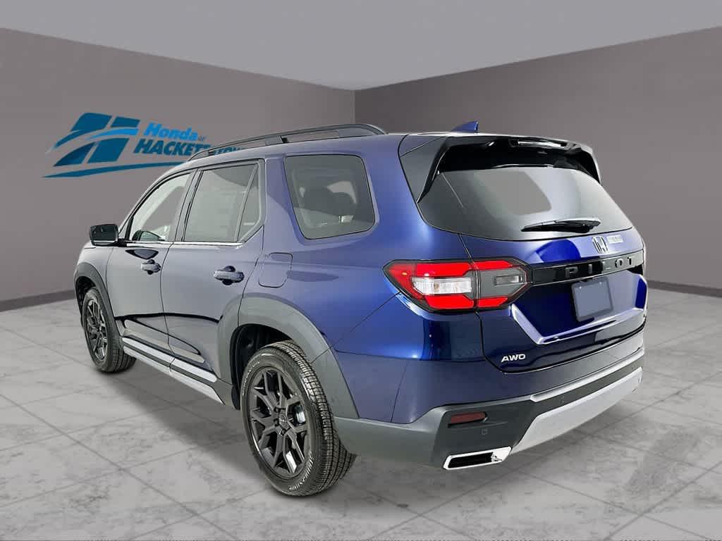 new 2025 Honda Pilot car, priced at $53,800