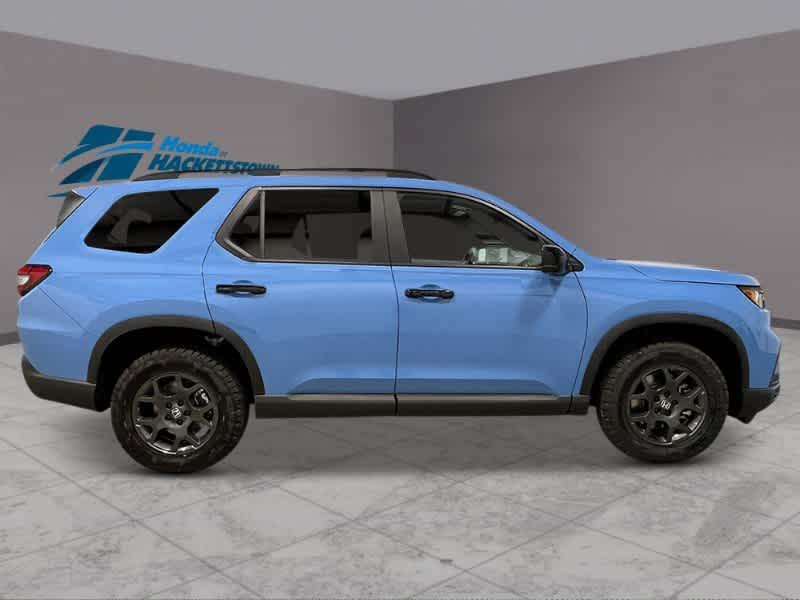 new 2025 Honda Pilot car, priced at $51,350