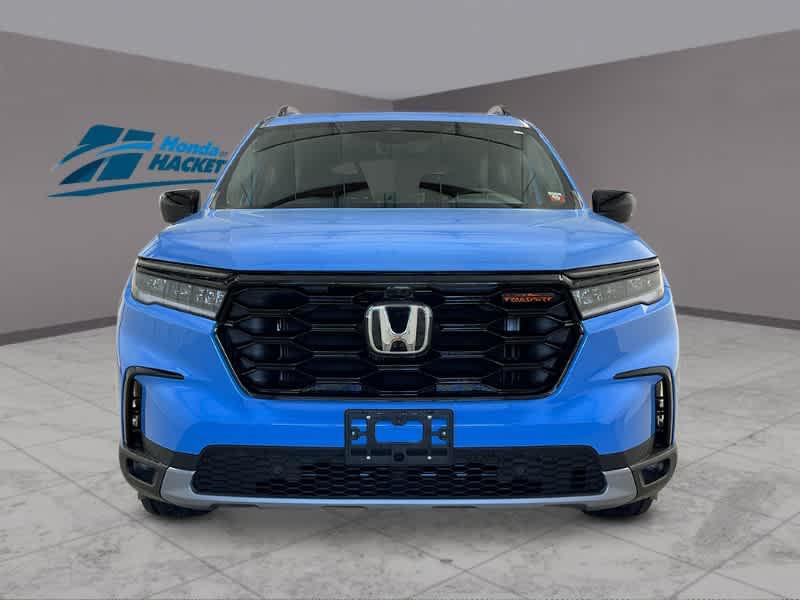 new 2025 Honda Pilot car, priced at $51,350