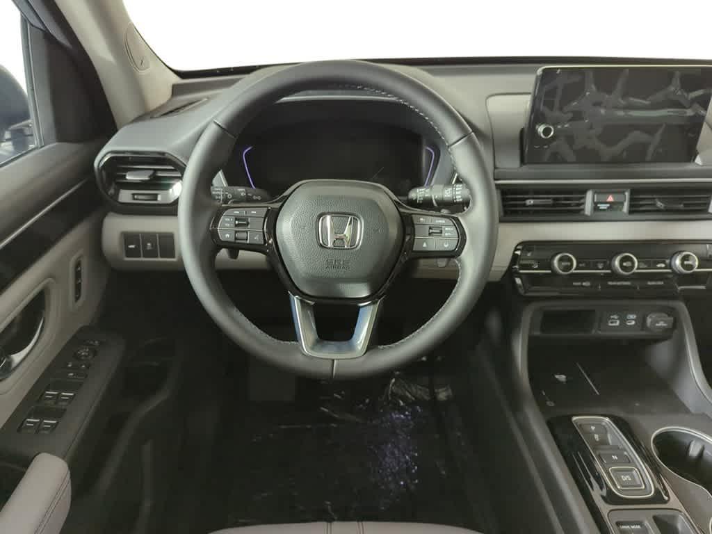 new 2025 Honda Pilot car, priced at $52,995