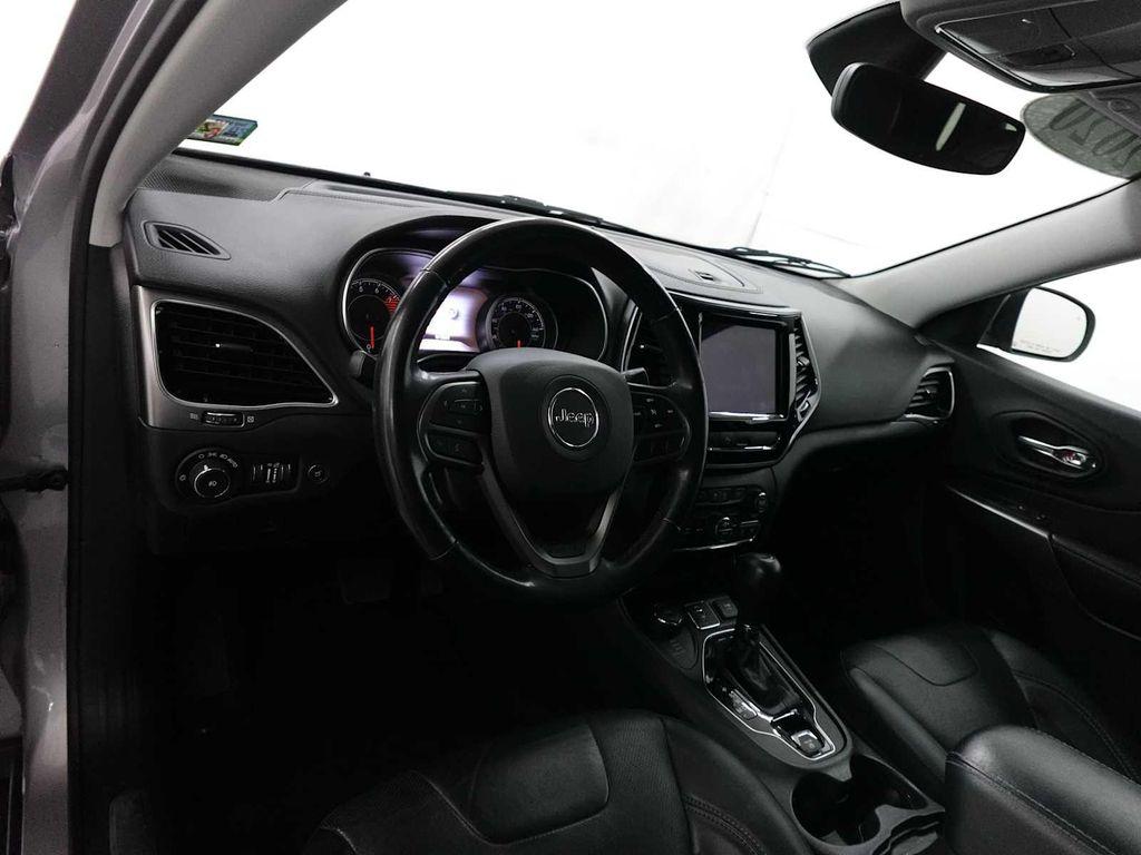 used 2020 Jeep Cherokee car, priced at $20,885