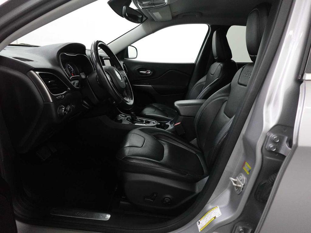 used 2020 Jeep Cherokee car, priced at $20,885