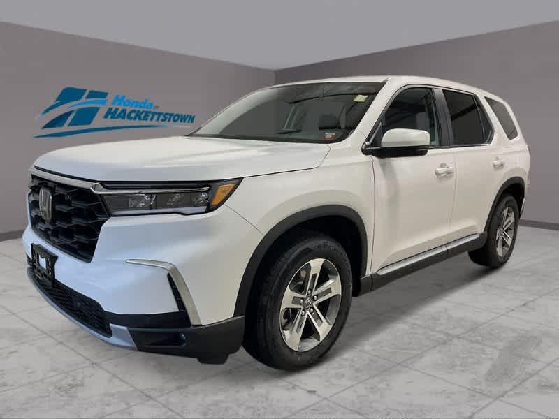 new 2025 Honda Pilot car, priced at $48,280