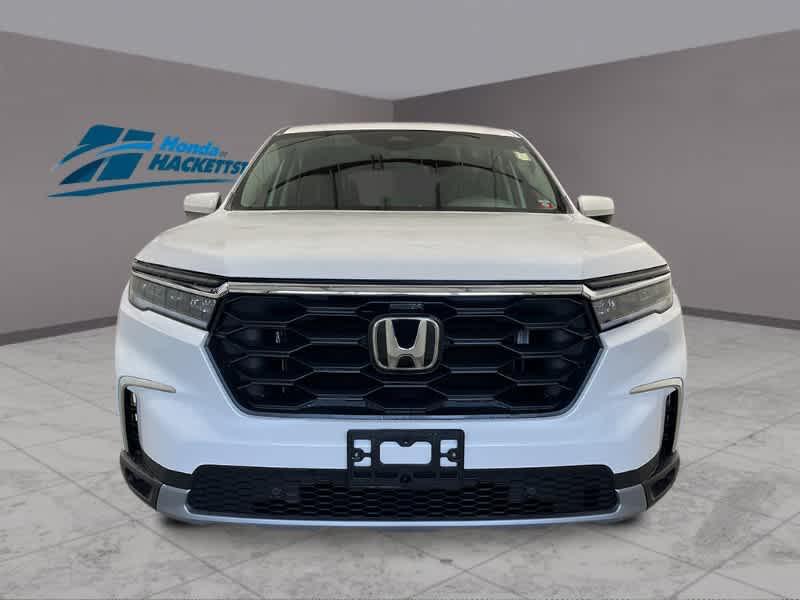 new 2025 Honda Pilot car, priced at $48,280