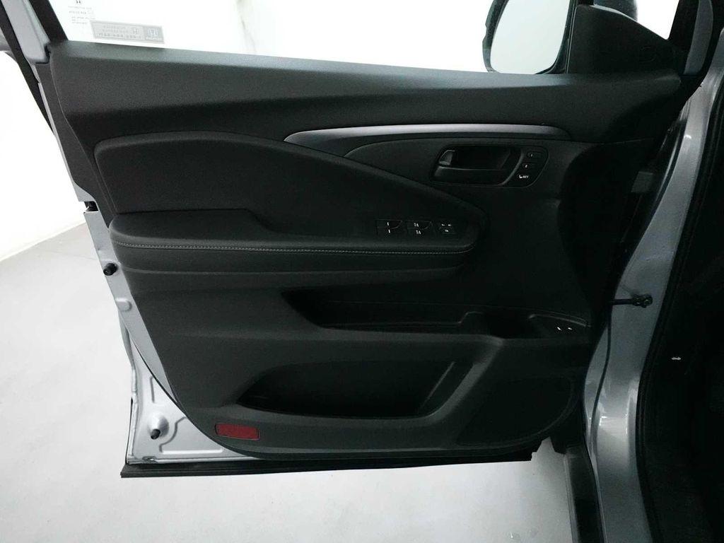 used 2022 Honda Passport car, priced at $27,595