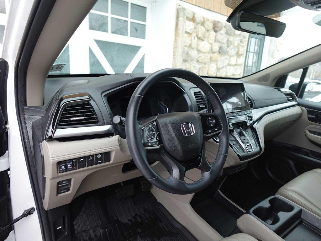 used 2023 Honda Odyssey car, priced at $29,455