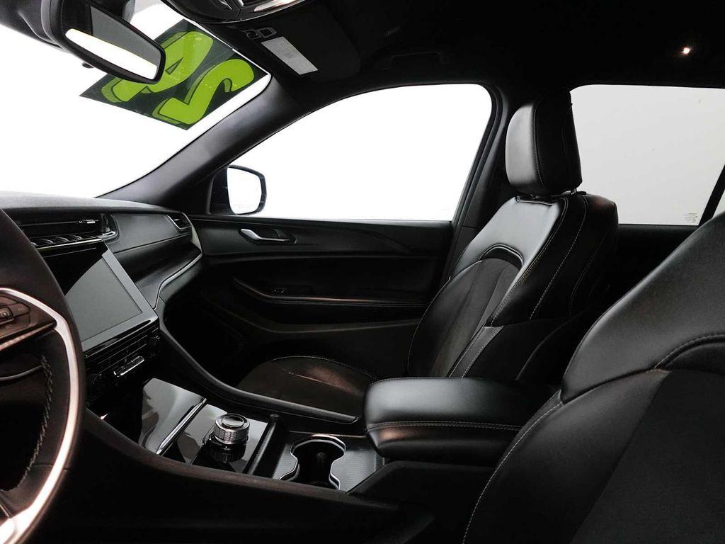 used 2024 Jeep Grand Cherokee car, priced at $24,775