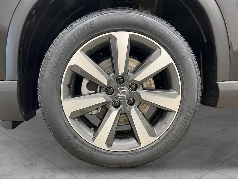 new 2025 Honda Pilot car, priced at $54,575