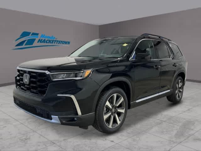new 2025 Honda Pilot car, priced at $54,575