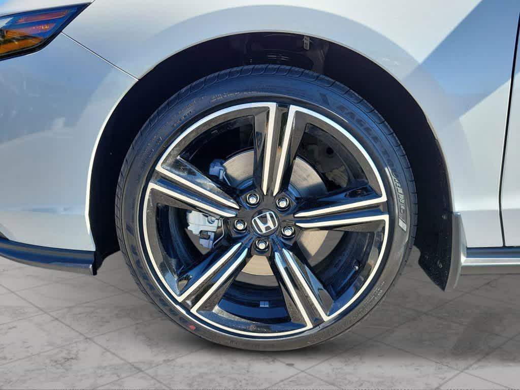 new 2026 Honda Accord Hybrid car, priced at $35,445