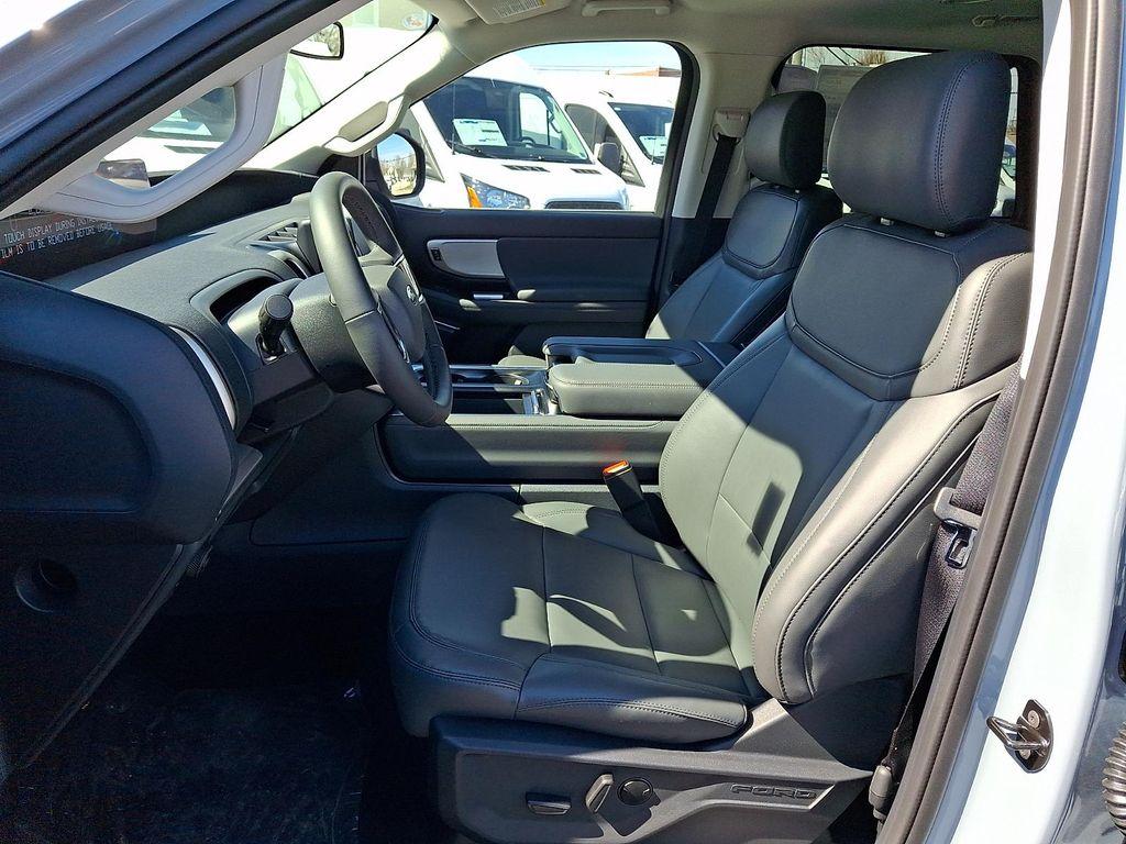 new 2026 Ford Expedition Max car, priced at $70,016