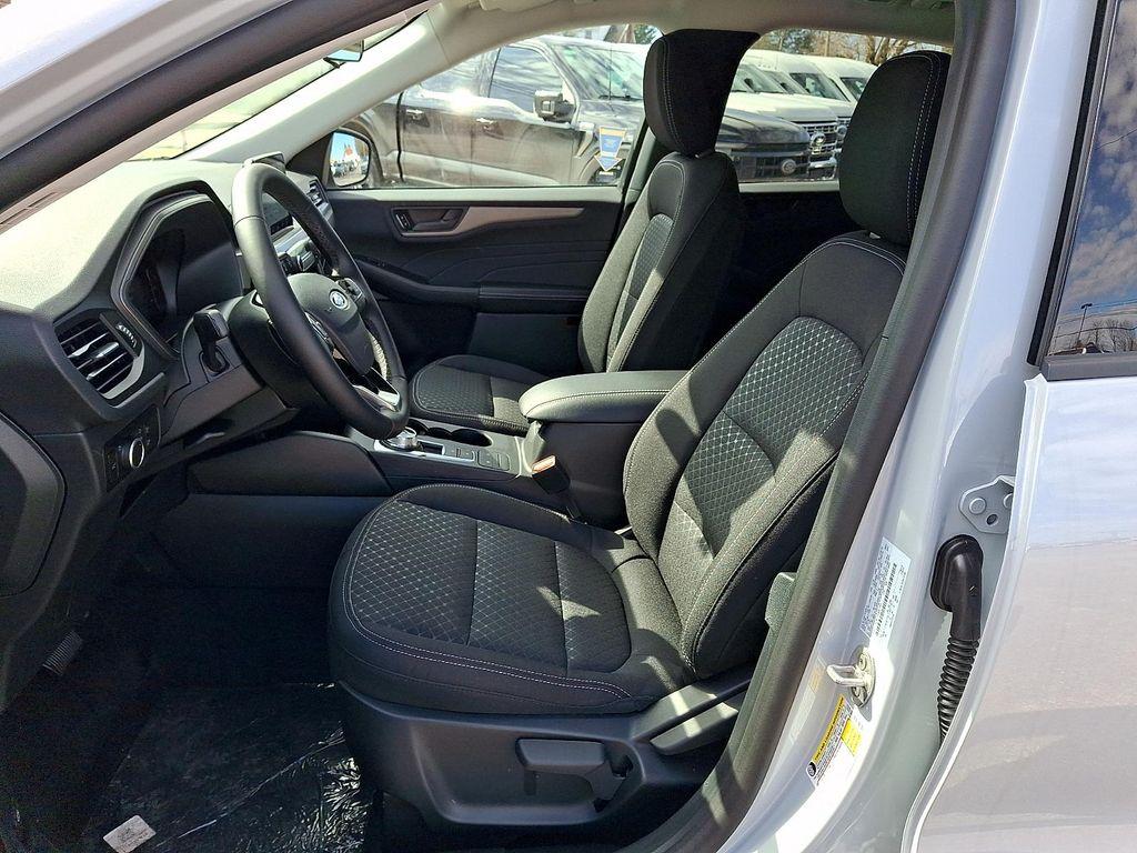 new 2026 Ford Escape car, priced at $31,059