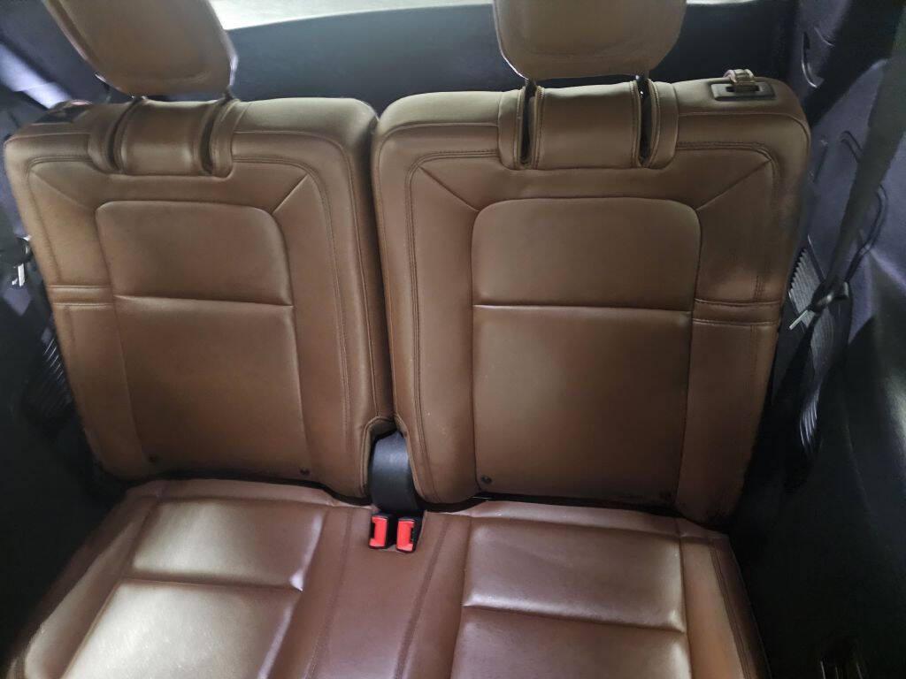 used 2020 Lincoln Aviator car, priced at $27,995