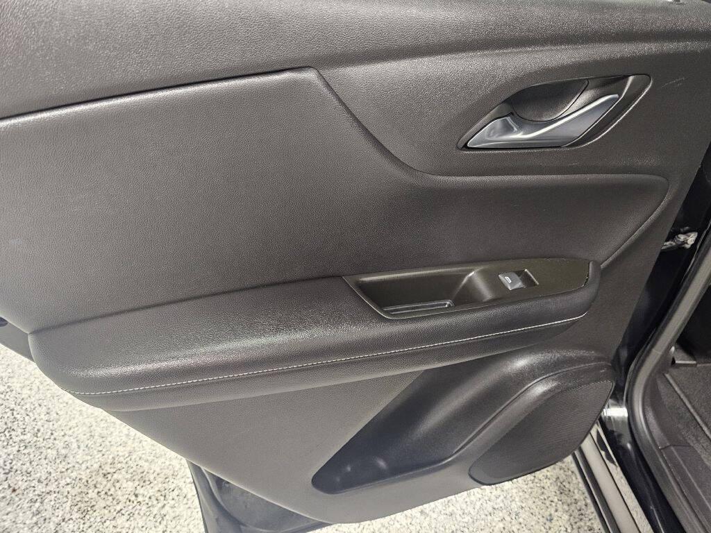 used 2025 Chevrolet Blazer car, priced at $27,995