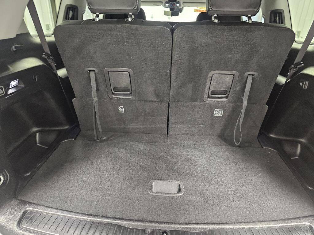 used 2023 Jeep Grand Cherokee L car, priced at $31,995