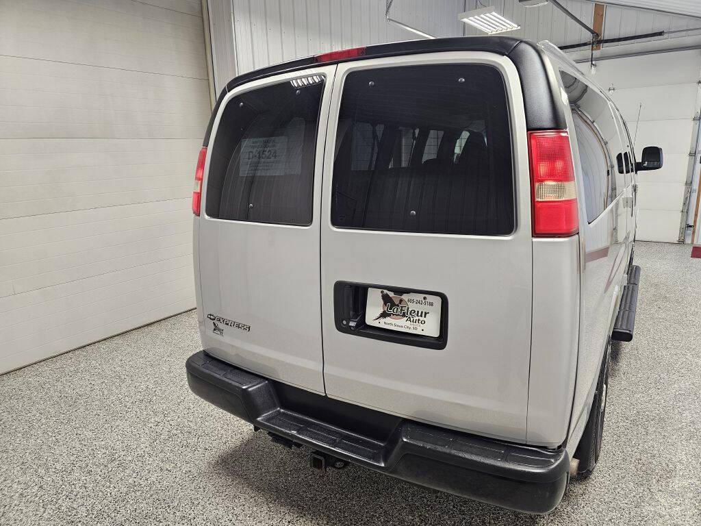 used 2018 Chevrolet Express 3500 car, priced at $18,995