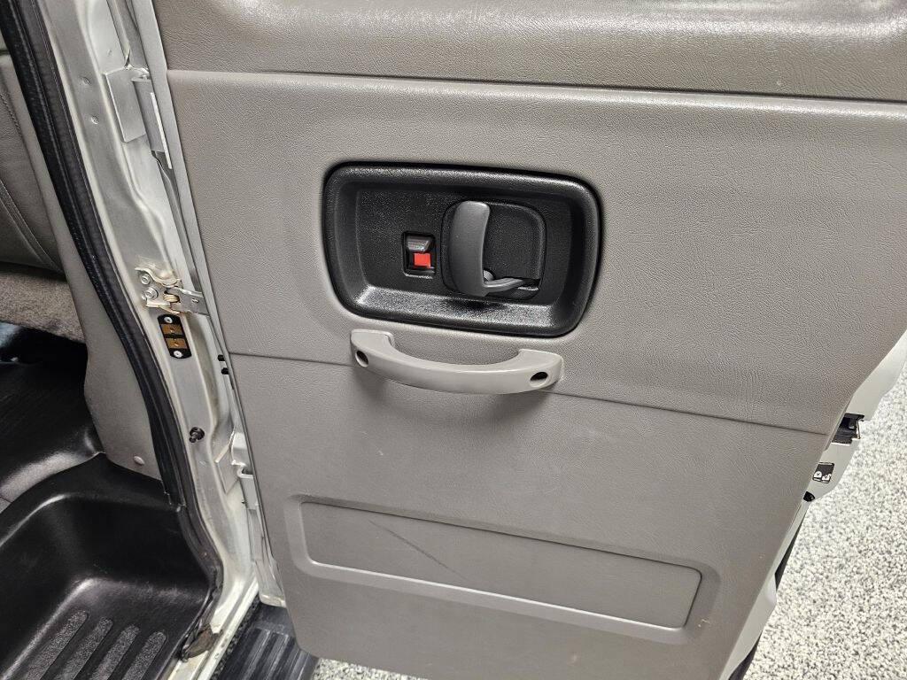 used 2018 Chevrolet Express 3500 car, priced at $18,995