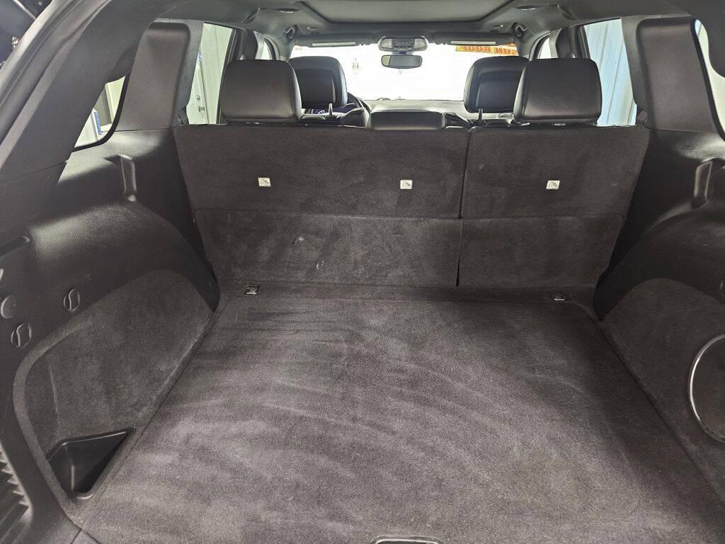 used 2019 Jeep Grand Cherokee car, priced at $20,995