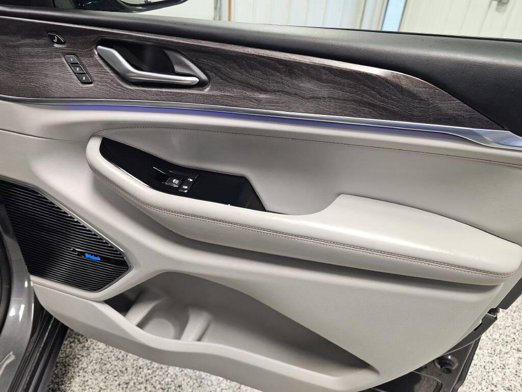 used 2021 Jeep Grand Cherokee L car, priced at $32,995