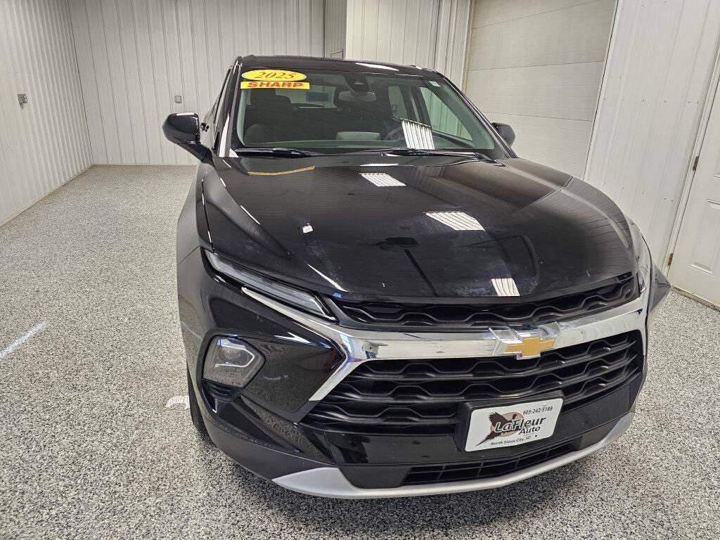 used 2025 Chevrolet Blazer car, priced at $24,995