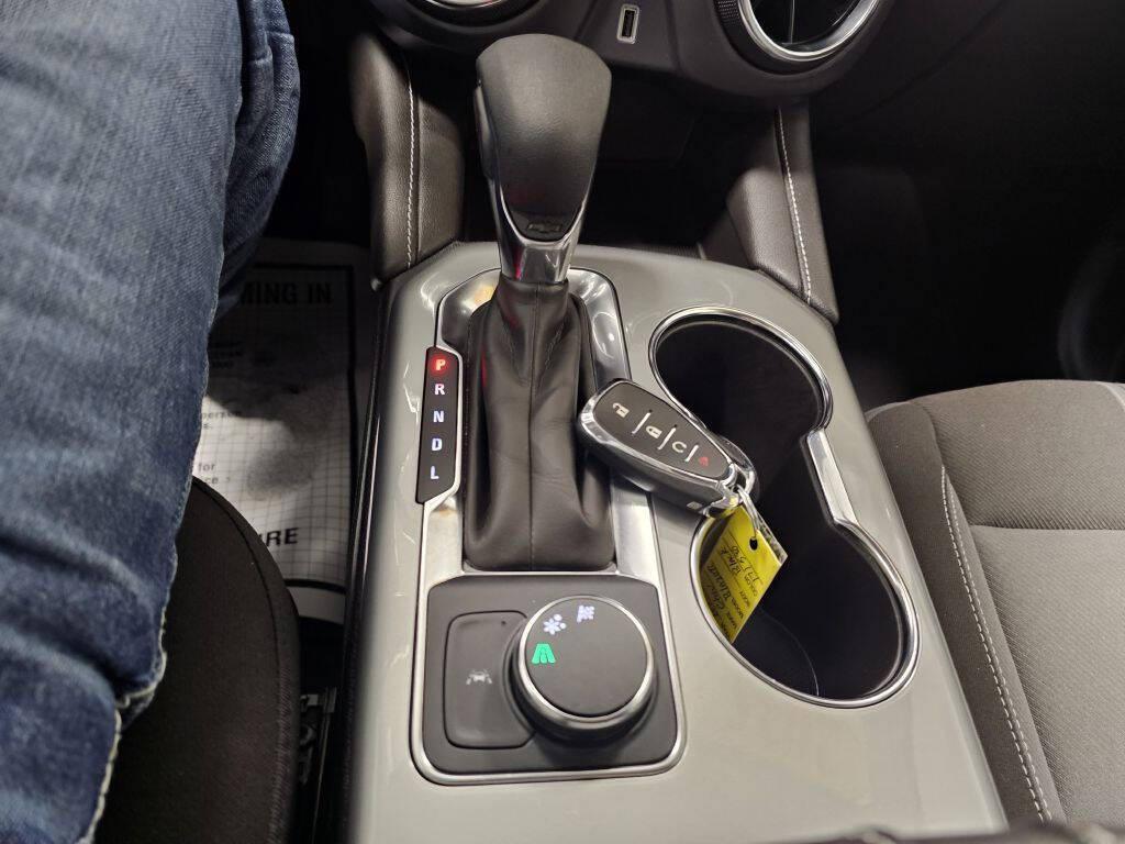 used 2025 Chevrolet Blazer car, priced at $24,995