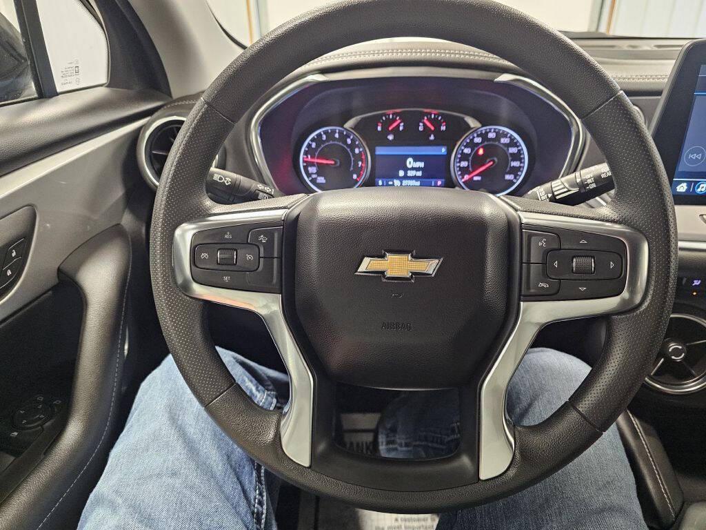used 2025 Chevrolet Blazer car, priced at $24,995
