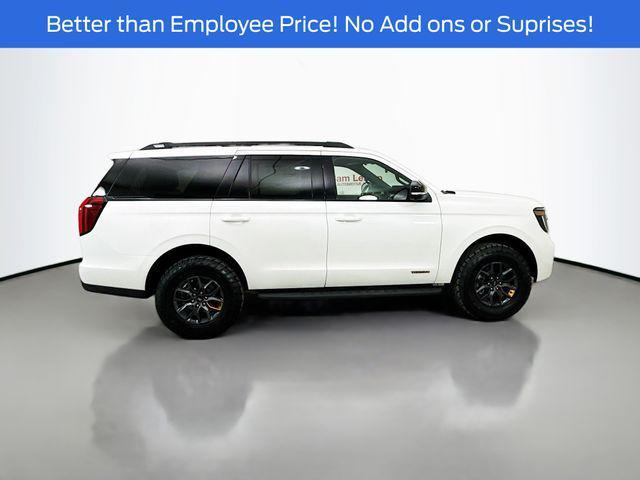 new 2025 Ford Expedition car, priced at $78,092