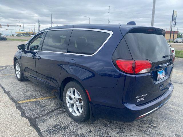 used 2018 Chrysler Pacifica car, priced at $14,819