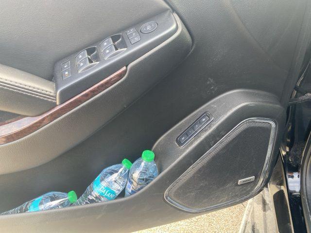 used 2020 GMC Yukon XL car, priced at $19,990