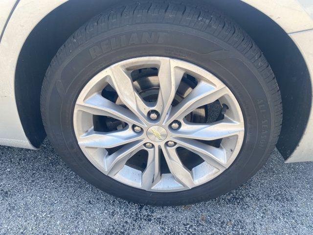 used 2019 Chevrolet Malibu car, priced at $13,819