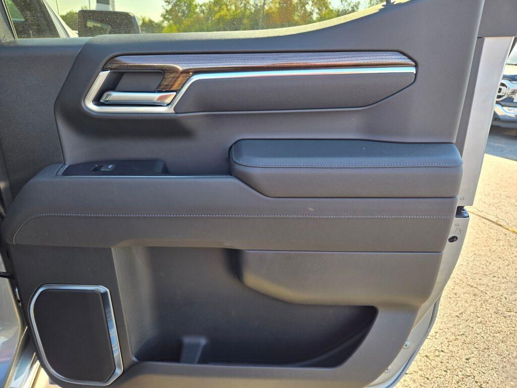 new 2026 Chevrolet Silverado 1500 car, priced at $53,577