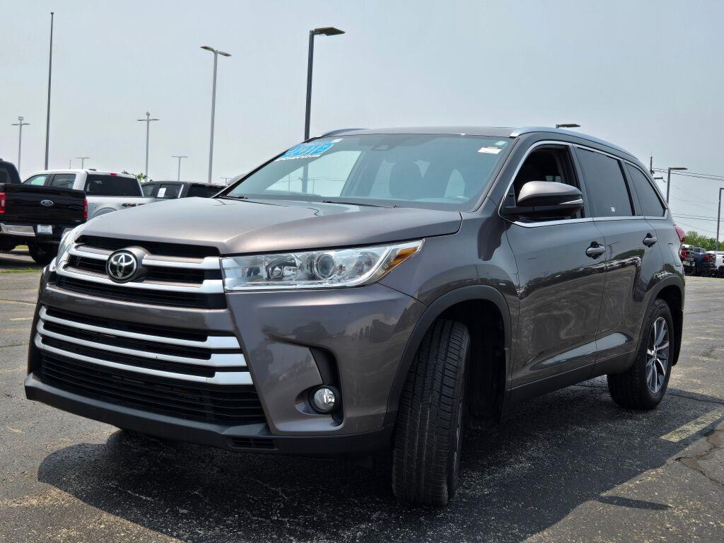 used 2019 Toyota Highlander car, priced at $23,950