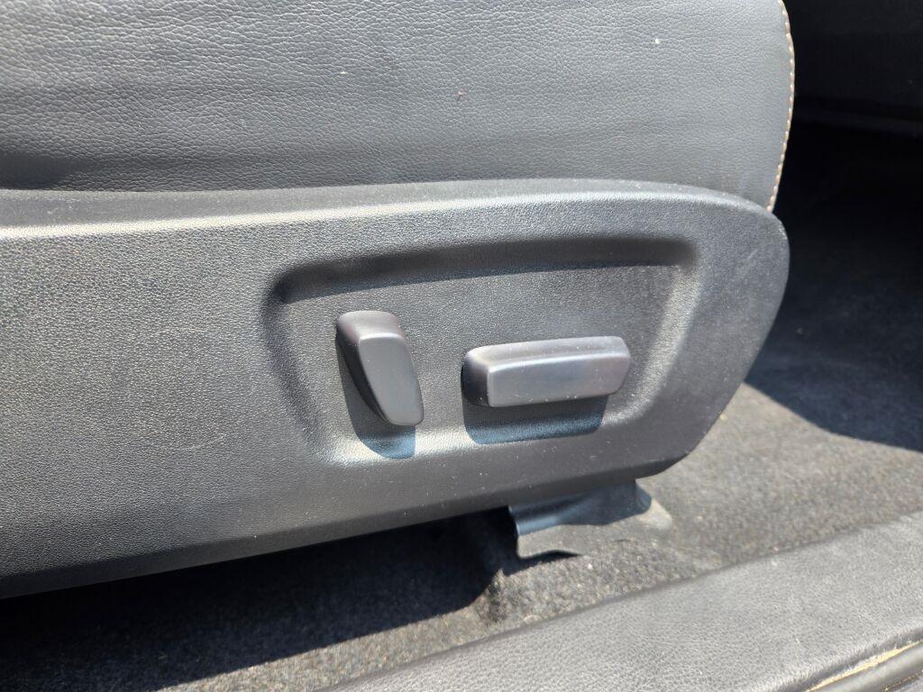 used 2019 Toyota Highlander car, priced at $23,950