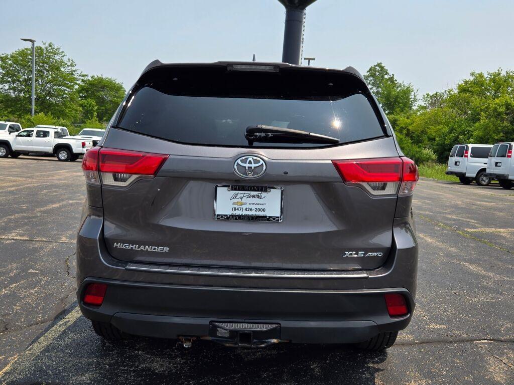 used 2019 Toyota Highlander car, priced at $23,950