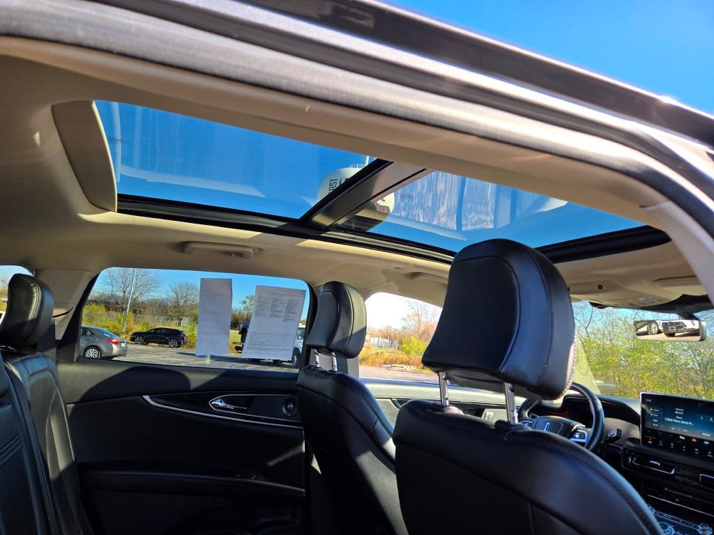 used 2022 Lincoln Nautilus car, priced at $32,700