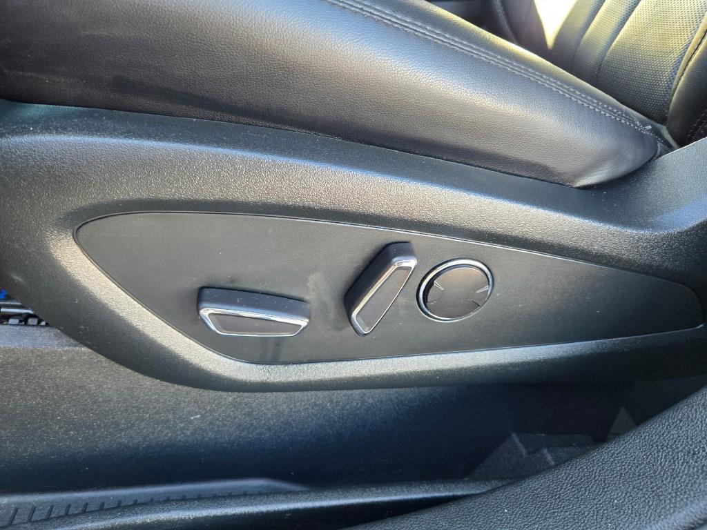 used 2022 Lincoln Nautilus car, priced at $32,700